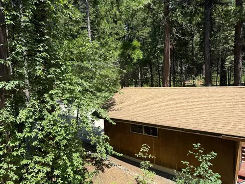 Exterior - 2624 Indian Rock Rd, Dorrington, CA 95223 photo 6 of 11