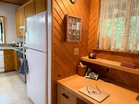 Kitchen - 2624 Indian Rock Rd, Dorrington, CA 95223 photo 4 of 4
