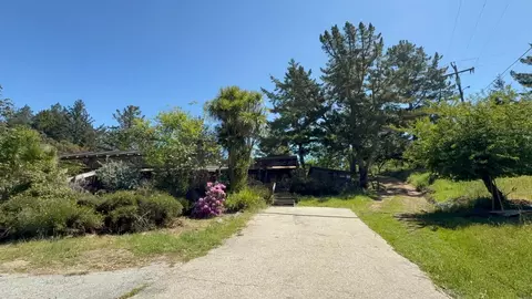24930 Skyland Rd, Los Gatos, CA 95033