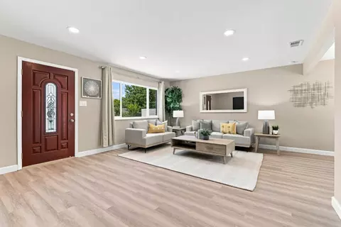 Living - 358 La Crosse Dr, Milpitas, CA 95035 photo 3 of 5