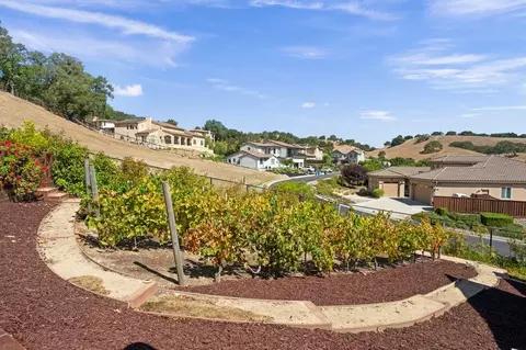 Exterior - 9175 Tea Tree Way, Gilroy, CA 95020 photo 10 of 12