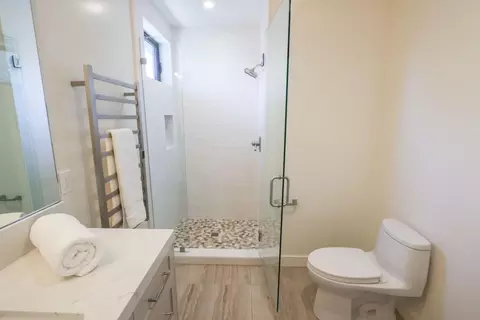 Bath - 315 Los Altos Dr, Aptos, CA 95003 photo 2 of 5