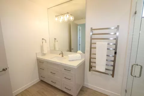 Bath - 315 Los Altos Dr, Aptos, CA 95003 photo 3 of 5