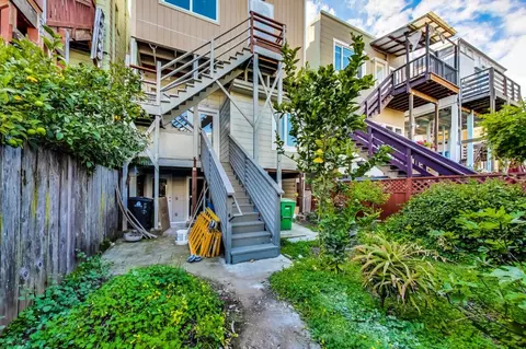 Exterior - 751-753 Capp St, San Francisco, CA 94110 photo 7 of 8
