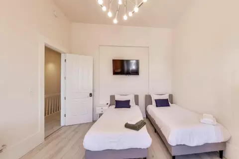 Bedroom - 751-753 Capp St, San Francisco, CA 94110 photo 1 of 25