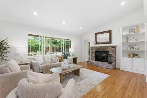 Living - 1324 Bent Dr, Campbell, CA 95008 photo 3 of 4