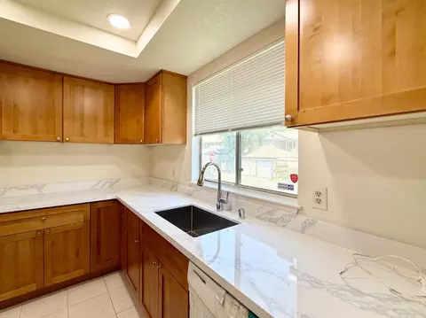 Kitchen - 522 Lancaster Ln, Bay Point, CA 94565 photo 3 of 3