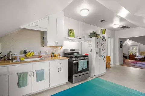 Kitchen - 142 N Central Ave, Campbell, CA 95008 photo 3 of 3