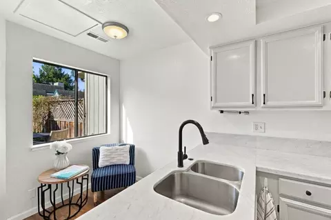 Kitchen - 2603 Mallory Ln, Santa Cruz, CA 95065 photo 3 of 4
