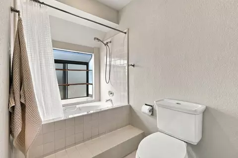 Bath - 2603 Mallory Ln, Santa Cruz, CA 95065 photo 4 of 6