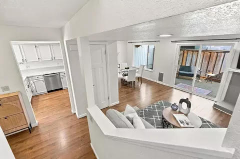 Entry Way - 2603 Mallory Ln, Santa Cruz, CA 95065 photo 2 of 3