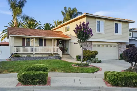 495 London Dr, Gilroy, CA 95020