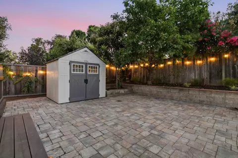 Exterior - 1789 Linnet Ln, Sunnyvale, CA 94087 photo 10 of 11