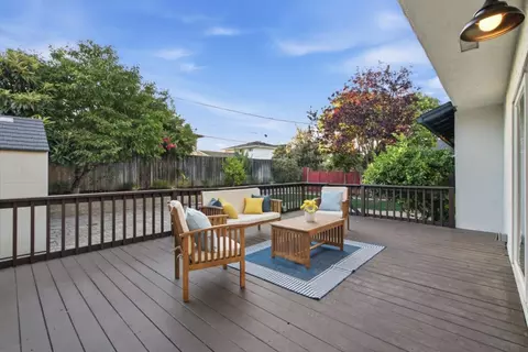 Exterior - 1789 Linnet Ln, Sunnyvale, CA 94087 photo 5 of 11