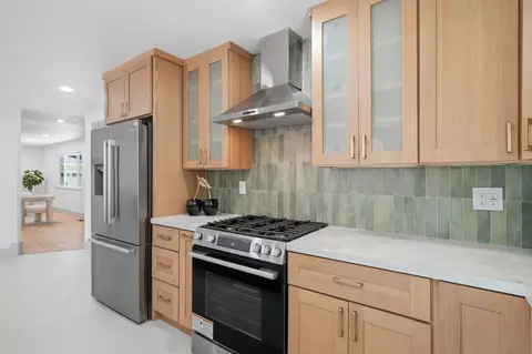 Kitchen - 1789 Linnet Ln, Sunnyvale, CA 94087 photo 3 of 6