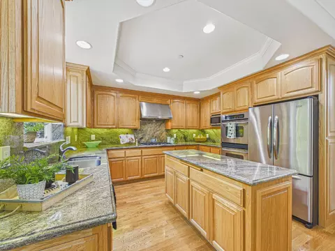 Kitchen - 18458 Pepper St, Castro Valley, CA 94546 photo 7 of 7