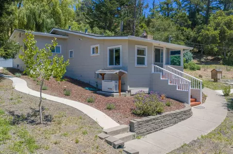 11 Recreation Dr, La Honda, CA 94020