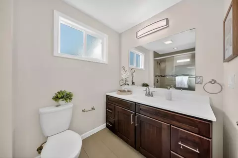 Bath - 339 Greenway Dr, Pacifica, CA 94044 photo 1 of 3