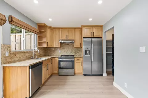 Kitchen - 1181 Oddstad Blvd, Pacifica, CA 94044 photo 2 of 3
