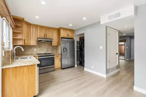 Kitchen - 1181 Oddstad Blvd, Pacifica, CA 94044 photo 3 of 3