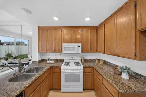 Kitchen - 641 Eden St, Gilroy, CA 95020 photo 1 of 2