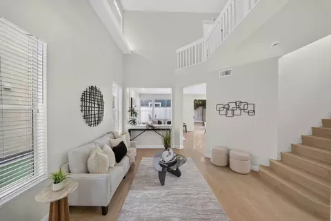 Entry Way - 641 Eden St, Gilroy, CA 95020 photo 1 of 4