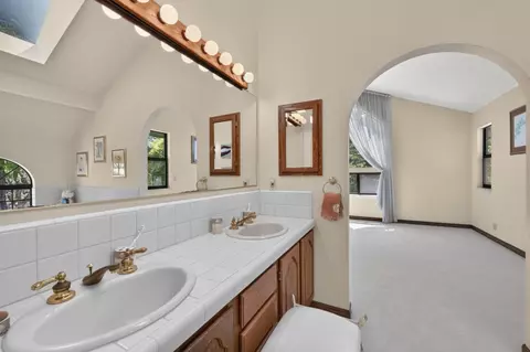 Bath - 13204 Wright Way, Los Altos Hills, CA 94022 photo 2 of 8