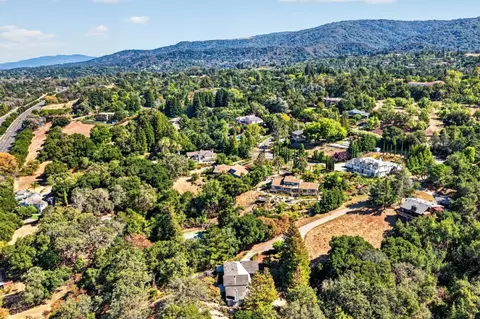 View/Area - 13204 Wright Way, Los Altos Hills, CA 94022 photo 9 of 11