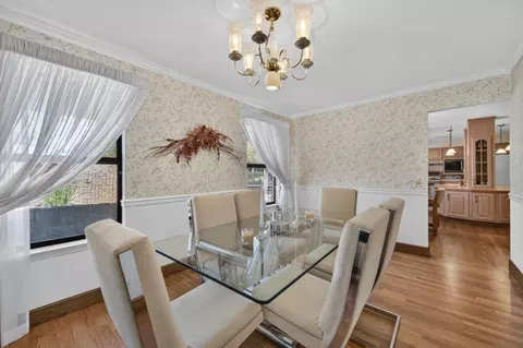 Dining - 13204 Wright Way, Los Altos Hills, CA 94022 photo 4 of 5