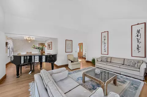 Living - 13204 Wright Way, Los Altos Hills, CA 94022 photo 4 of 9