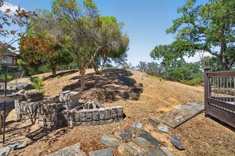 Exterior - 13204 Wright Way, Los Altos Hills, CA 94022 photo 23 of 24