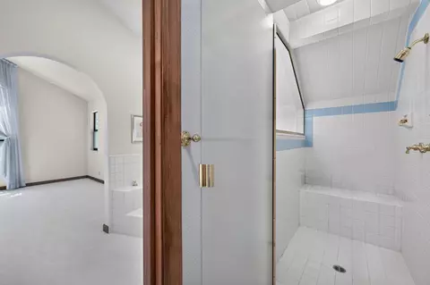 Bath - 13204 Wright Way, Los Altos Hills, CA 94022 photo 4 of 8