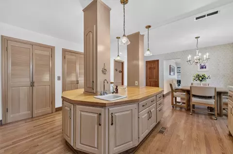 Kitchen - 13204 Wright Way, Los Altos Hills, CA 94022 photo 6 of 6