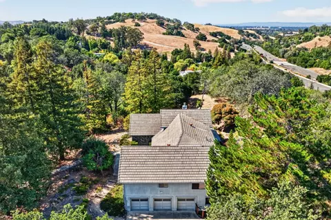View/Area - 13204 Wright Way, Los Altos Hills, CA 94022 photo 2 of 11
