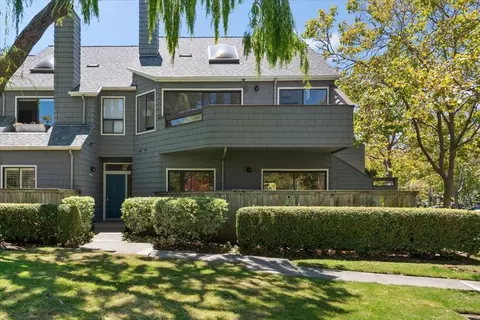 913 Shoreline Dr, San Mateo, CA 94404