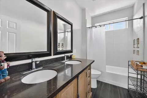 Bath - 15 Victoria Cir, Salinas, CA 93906 photo 6 of 6