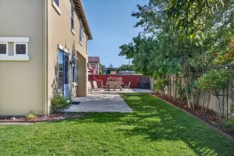 Exterior - 15 Victoria Cir, Salinas, CA 93906 photo 7 of 9