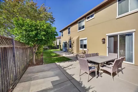 Exterior - 15 Victoria Cir, Salinas, CA 93906 photo 4 of 9