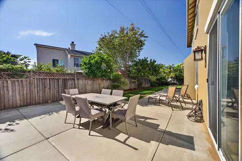 Exterior - 15 Victoria Cir, Salinas, CA 93906 photo 6 of 9