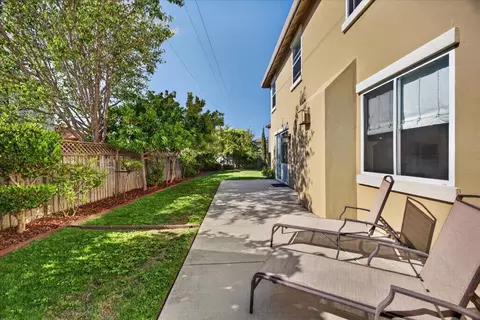 Exterior - 15 Victoria Cir, Salinas, CA 93906 photo 8 of 9