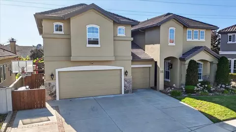 Exterior - 15 Victoria Cir, Salinas, CA 93906 photo 3 of 9