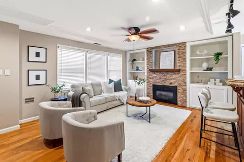 Living - 840 Capistrano Dr, Salinas, CA 93901 photo 3 of 3