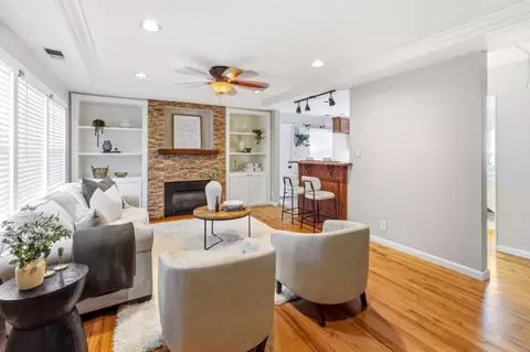 Living - 840 Capistrano Dr, Salinas, CA 93901 photo 1 of 3