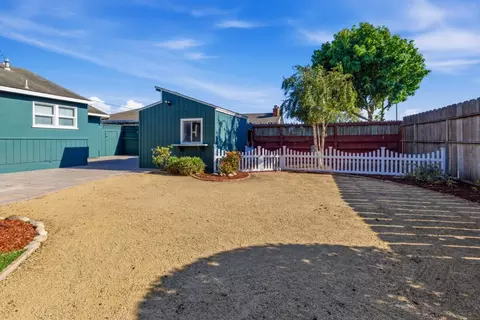 Exterior - 840 Capistrano Dr, Salinas, CA 93901 photo 5 of 7