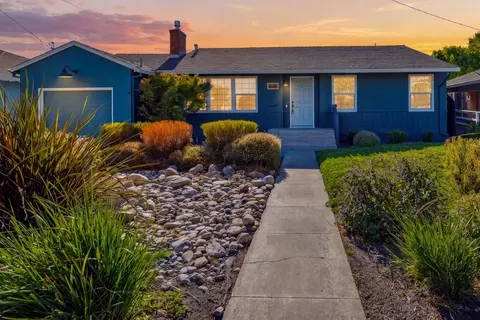 Exterior - 840 Capistrano Dr, Salinas, CA 93901 photo 2 of 7