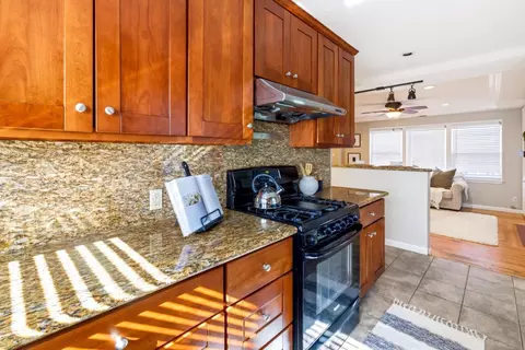 Kitchen - 840 Capistrano Dr, Salinas, CA 93901 photo 2 of 4