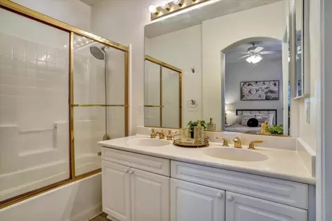 Bath - 898 Revelation Pl, Milpitas, CA 95035 photo 3 of 3