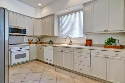 Kitchen - 898 Revelation Pl, Milpitas, CA 95035 photo 1 of 2