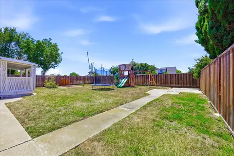 Exterior - 36493 Colbert St, Newark, CA 94560 photo 5 of 6