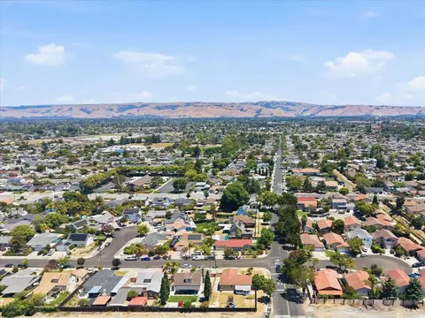 View/Area - 36493 Colbert St, Newark, CA 94560 photo 7 of 10